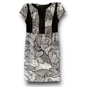 Covington Dress Colorblock Geo Floral Print Black White Sheath Dress Small EUC
